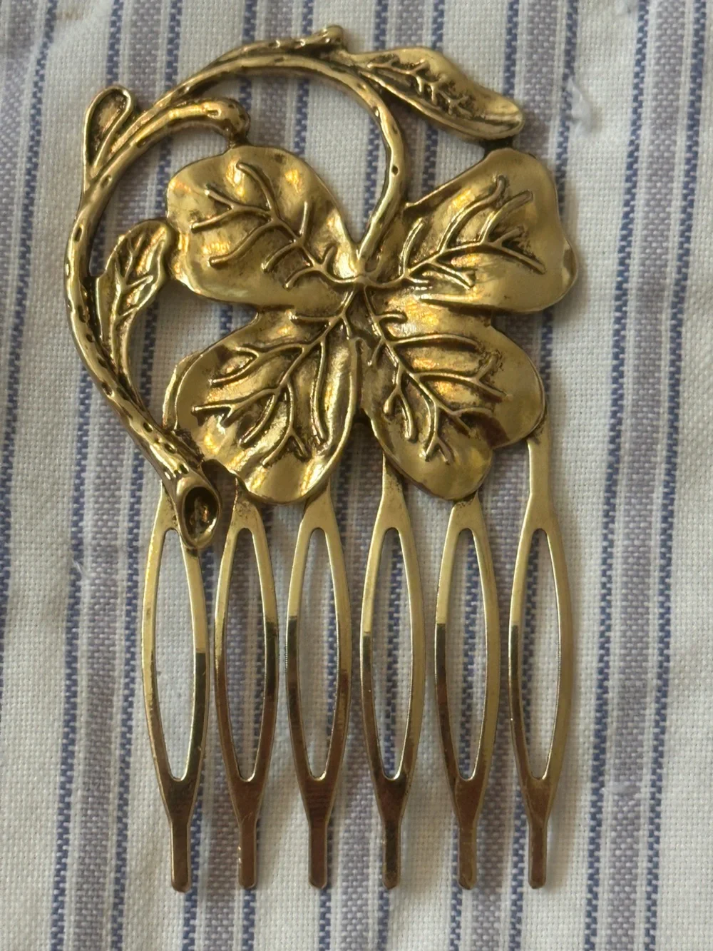NEW Floral Dogwood Hair Comb Antique Vintage Style